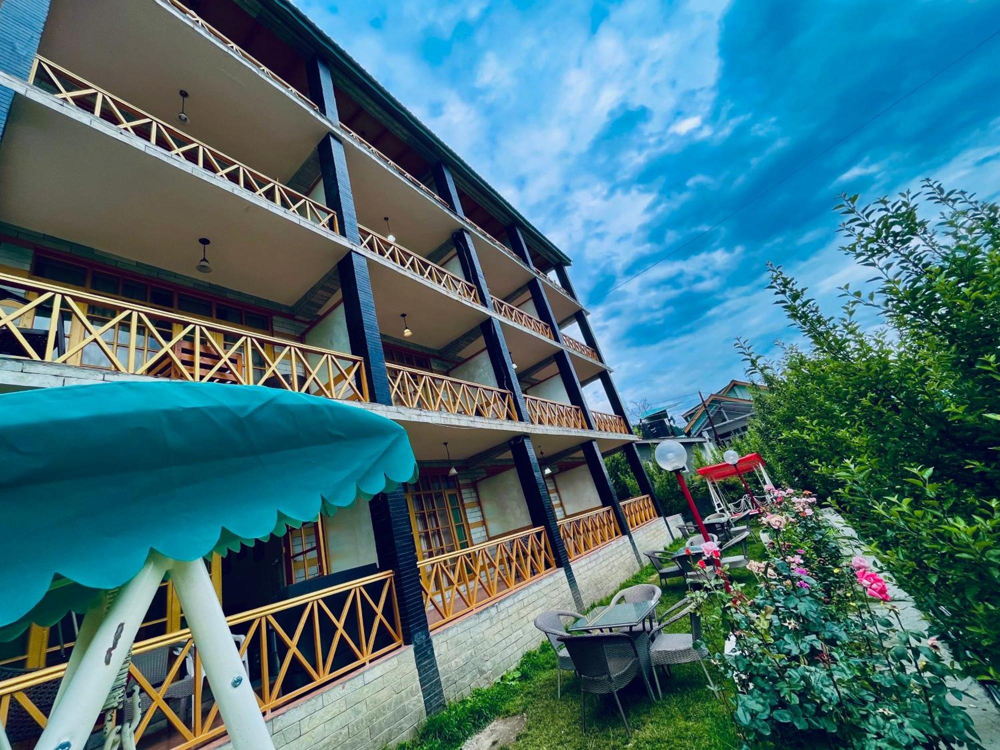 The Kempty Osasis - A Boutique Resort With Scenic Mountain View In Mussoorie Eksteriør billede