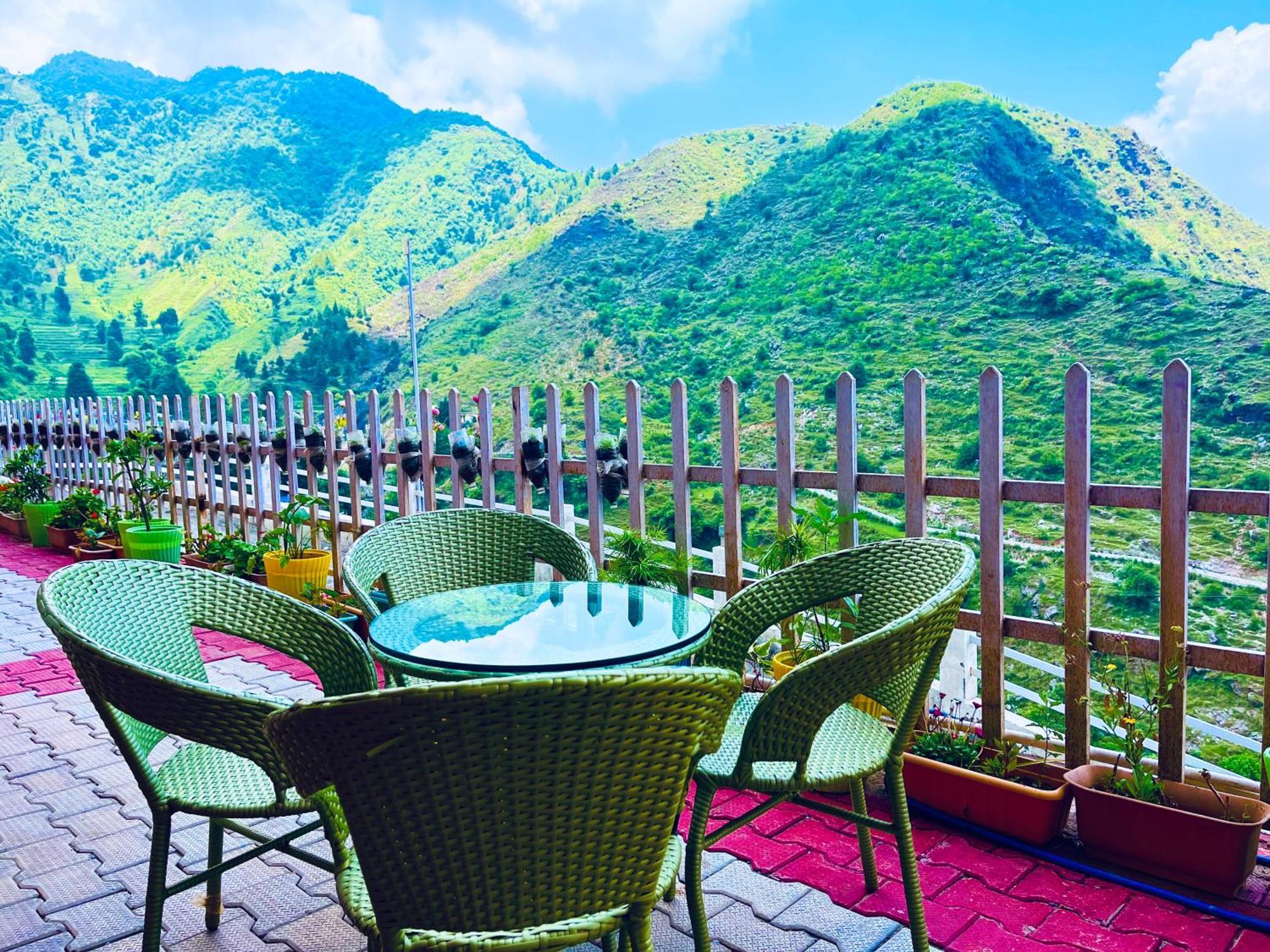 The Kempty Osasis - A Boutique Resort With Scenic Mountain View In Mussoorie Eksteriør billede